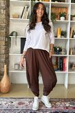 The Sunday Morning 7/8 Twist Pant Chocolate